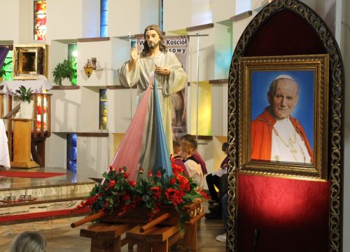 Parafialna Droga Krzyżowa na Zawadkę Rozdziele.