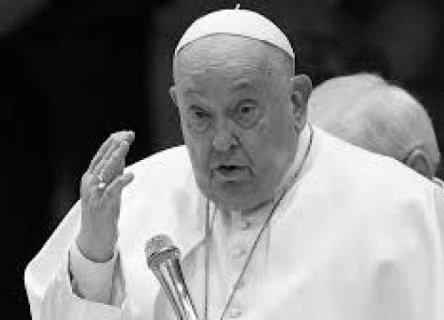 ZMARŁ PAPIEŻ FRANCISZEK